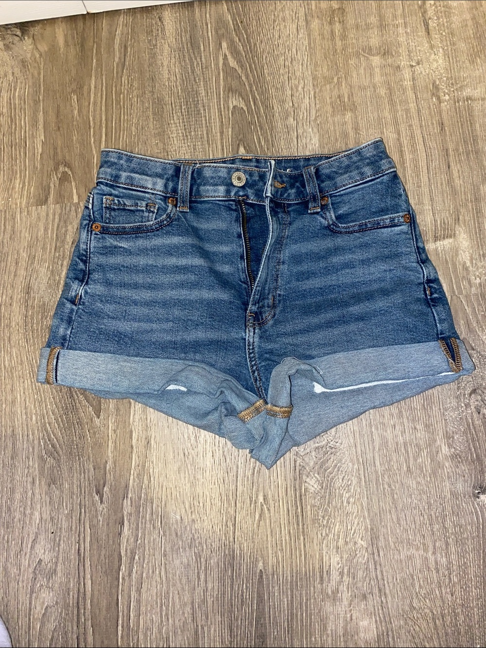 High-Rise Blue Denim Roll-Cuff Women’s Shorts